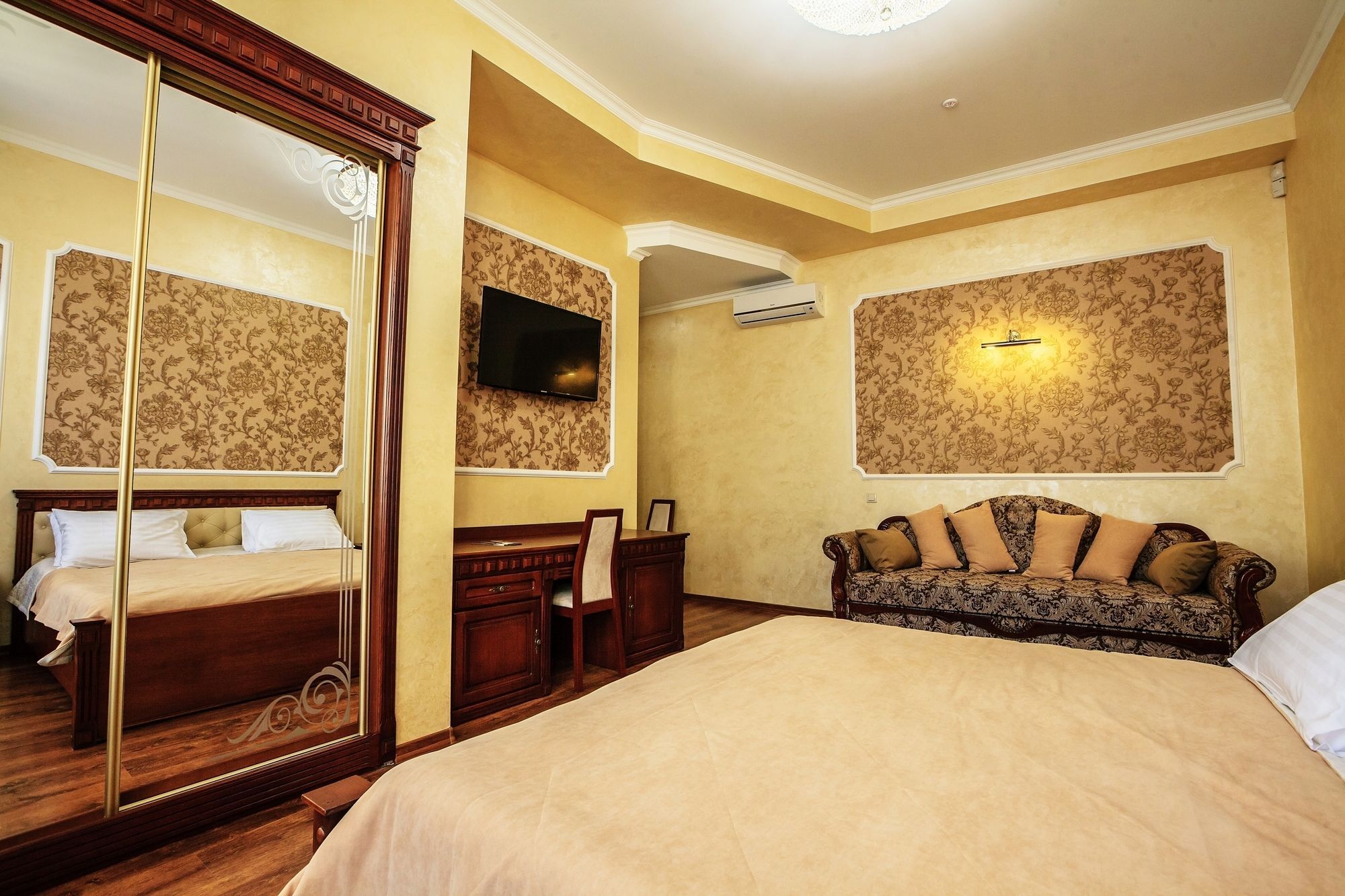 Hotel 39 Liov Exterior foto